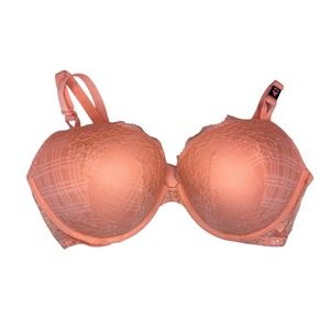 NWOT Victoria Secret Women's Pushup Bra Peach Size 40D Lace Underwire Sheer Band